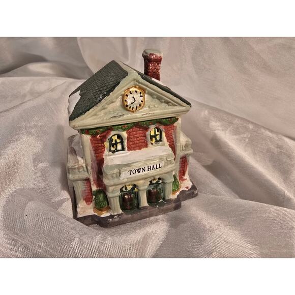 Cobblestone Miniature Town Hall - Picture 2 of 11